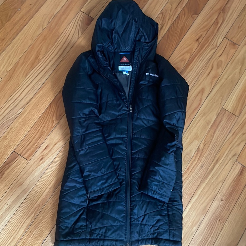 Columbia long jacket. Womens. Black. Size large